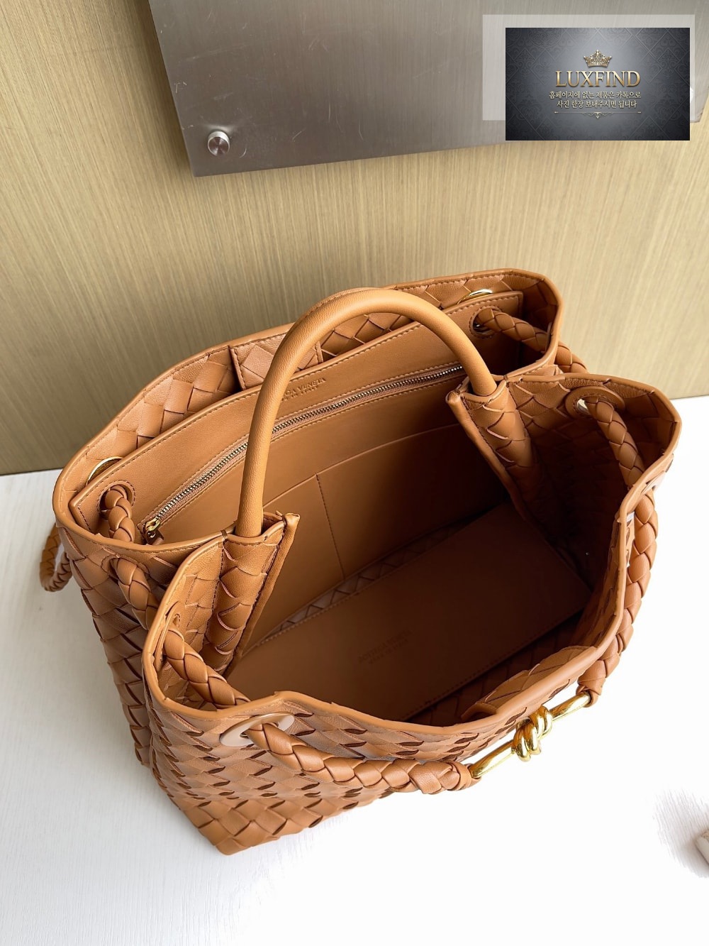 Bottega Veneta Andiamo Medium