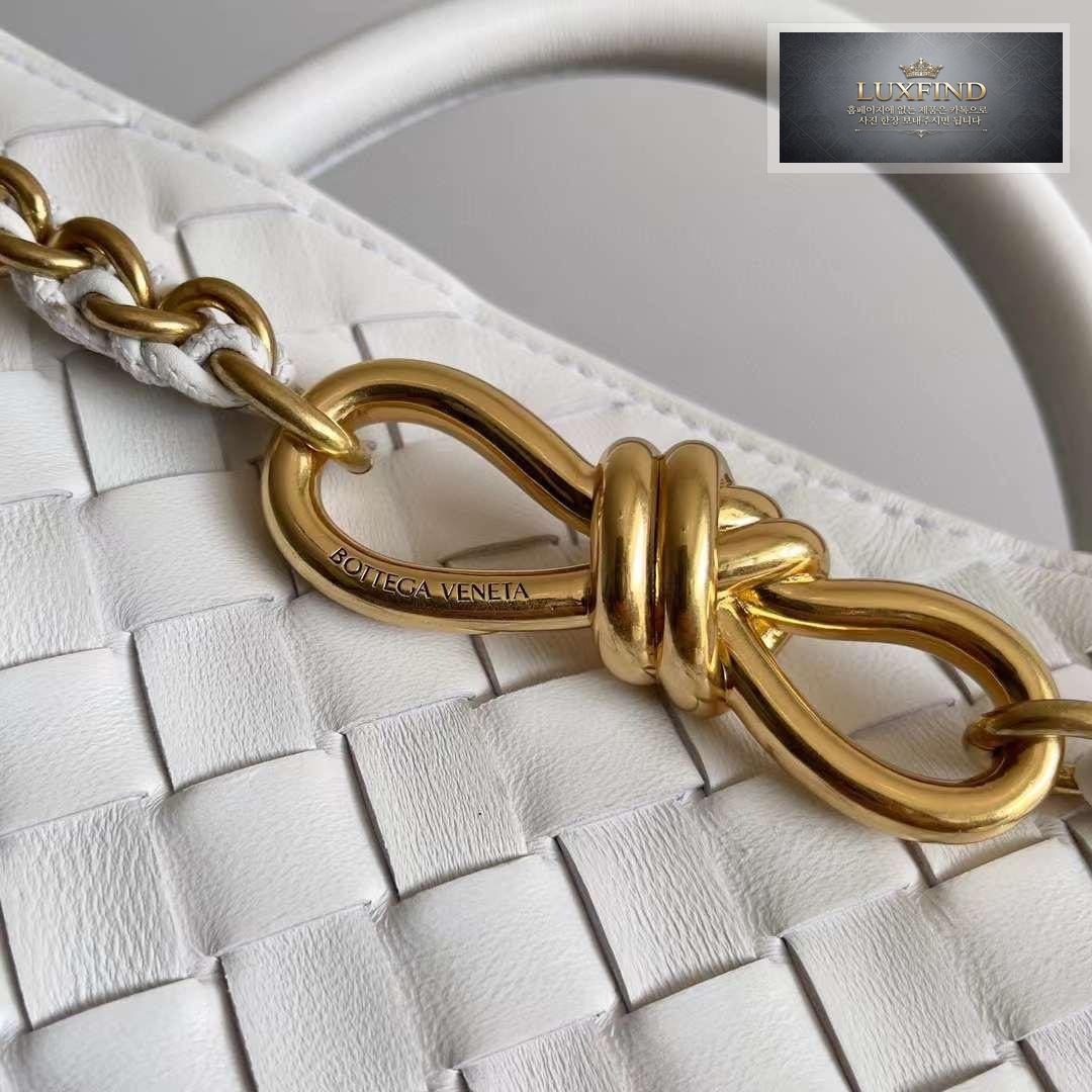 Bottega Veneta Andiamo Chain Strap
