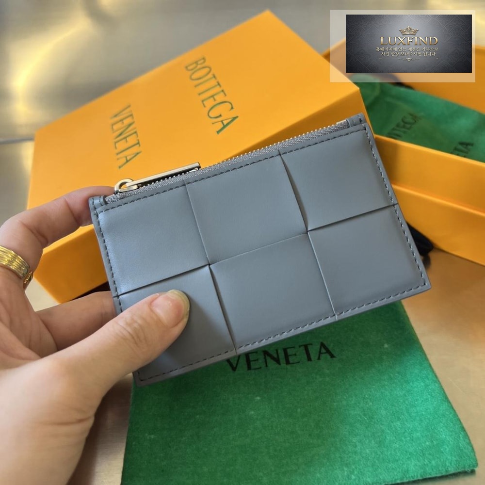 Bottega Veneta Zipped Card Case