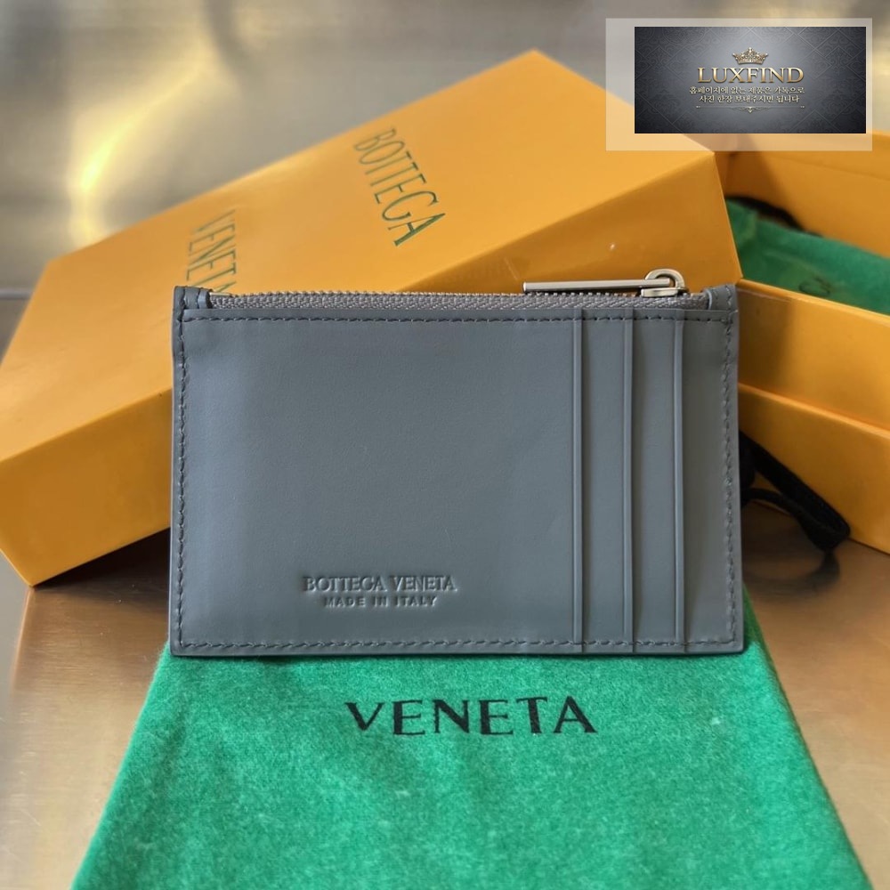 Bottega Veneta Zipped Card Case
