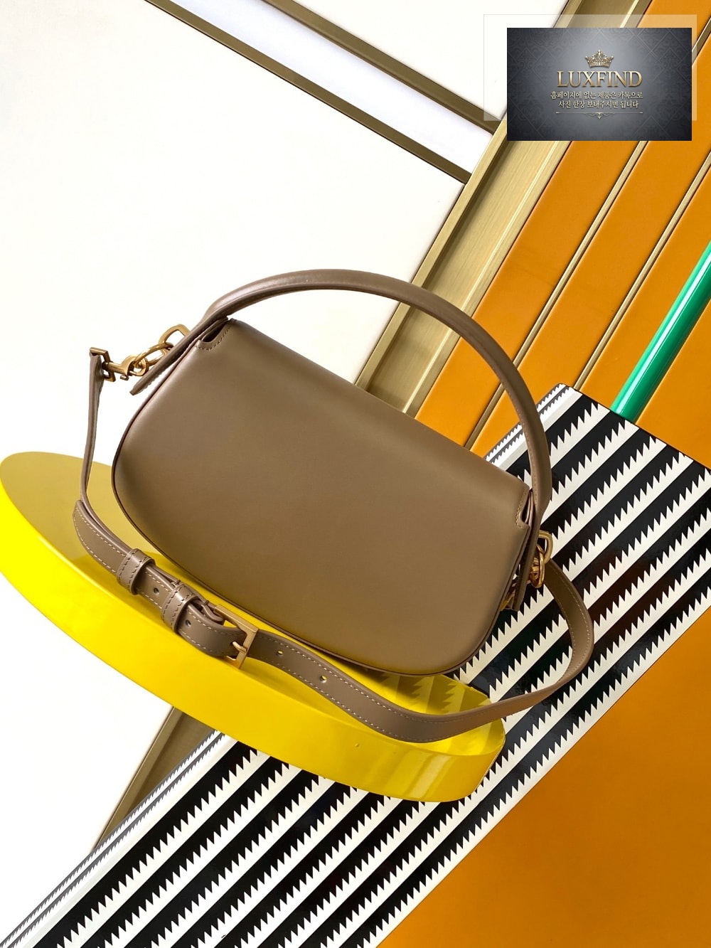 Saint Laurent Voltaire