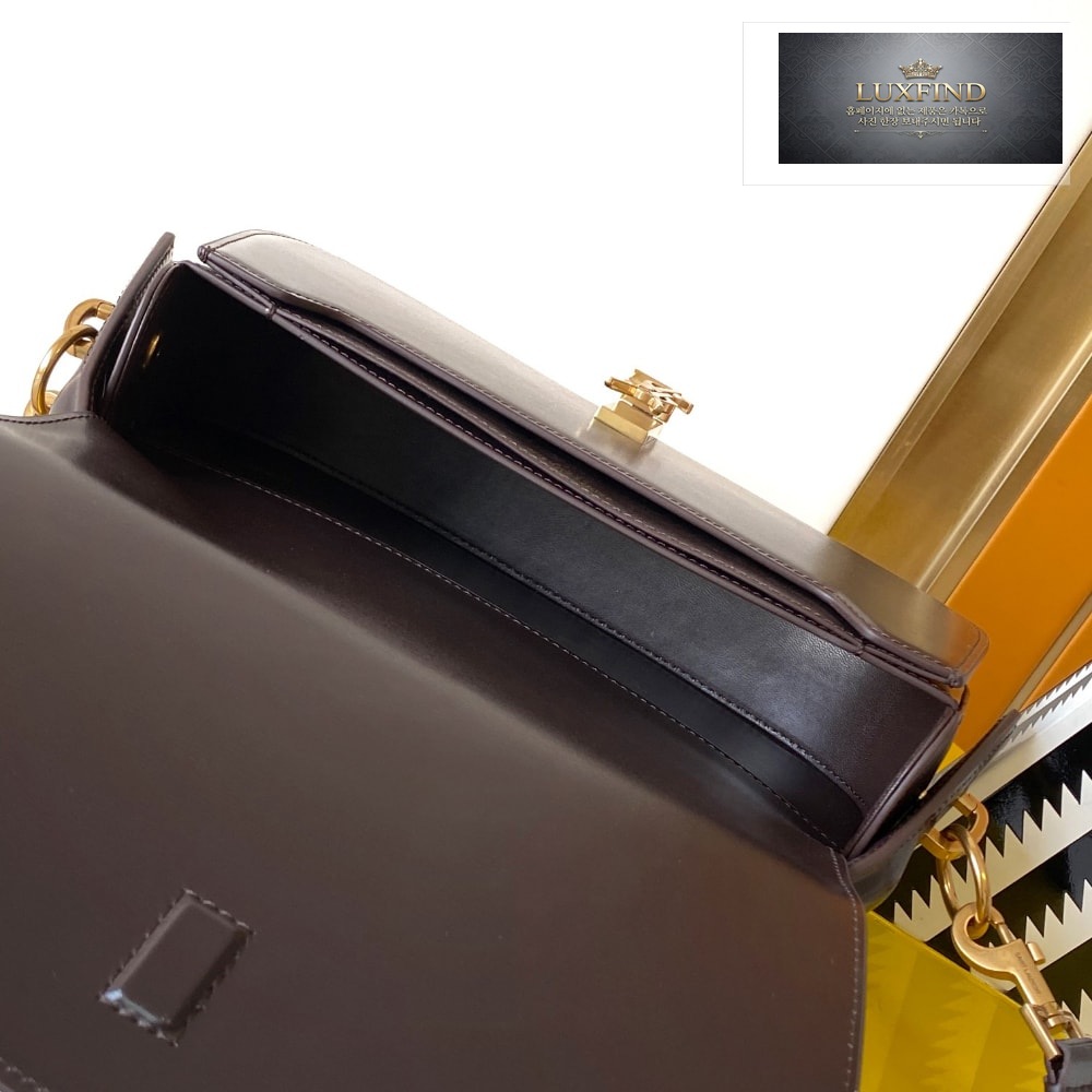 Saint Laurent Voltaire
