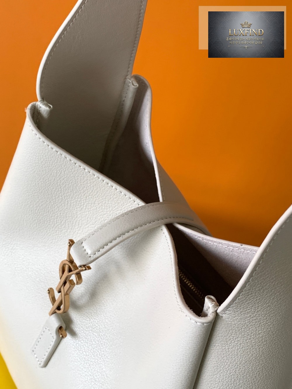 Saint Laurent Le 5 À 7 Supple Small In Grained Leather