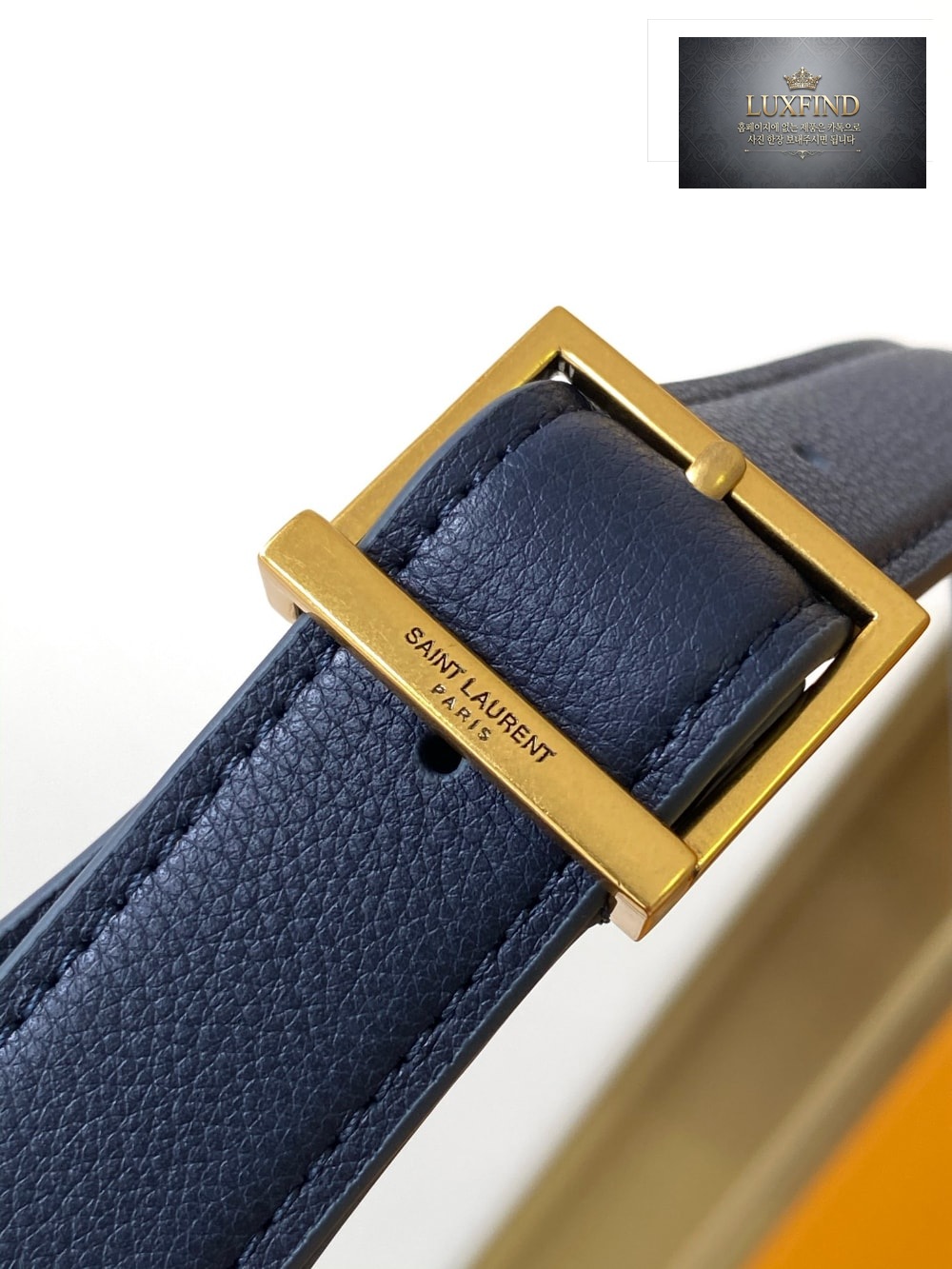 Saint Laurent Le 5 À 7 Supple Small In Grained Leather
