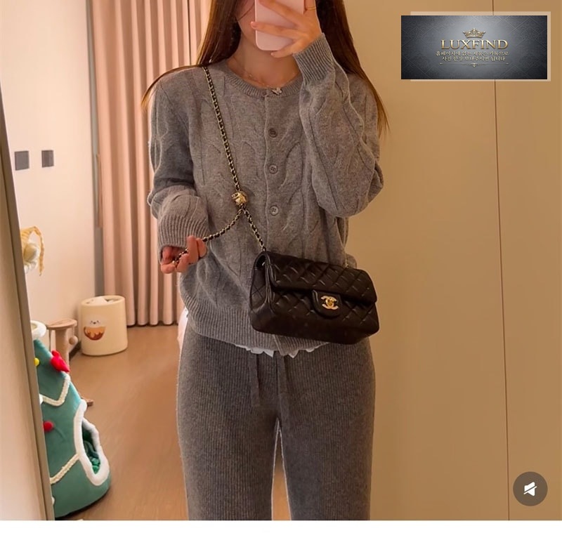 샤넬 25K 골드볼 클래식 플랩백 미니 블랙