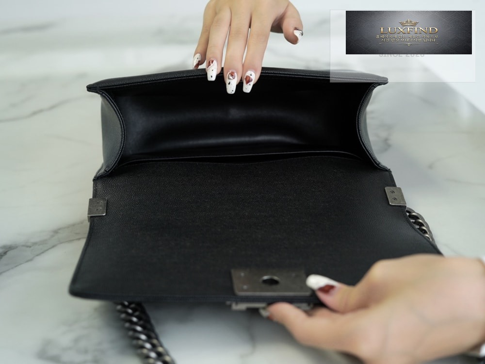 Chanel Le Boy Handbag