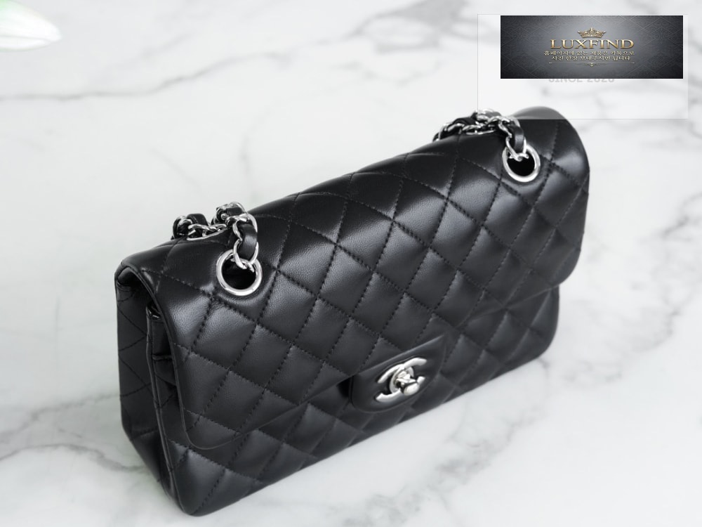 Chanel Classic Small Lam
