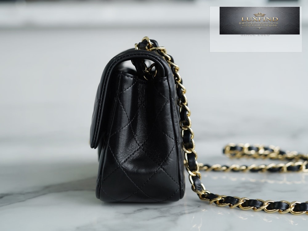 Chanel Classic New Mini Lam