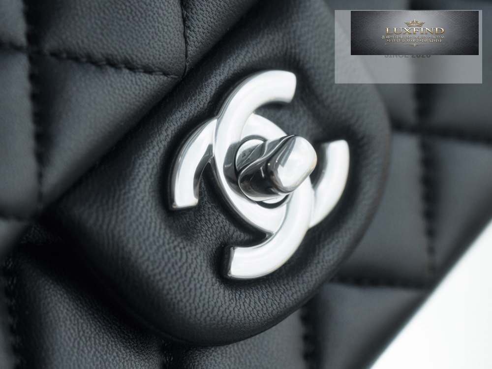 Chanel Classic New Mini Lam
