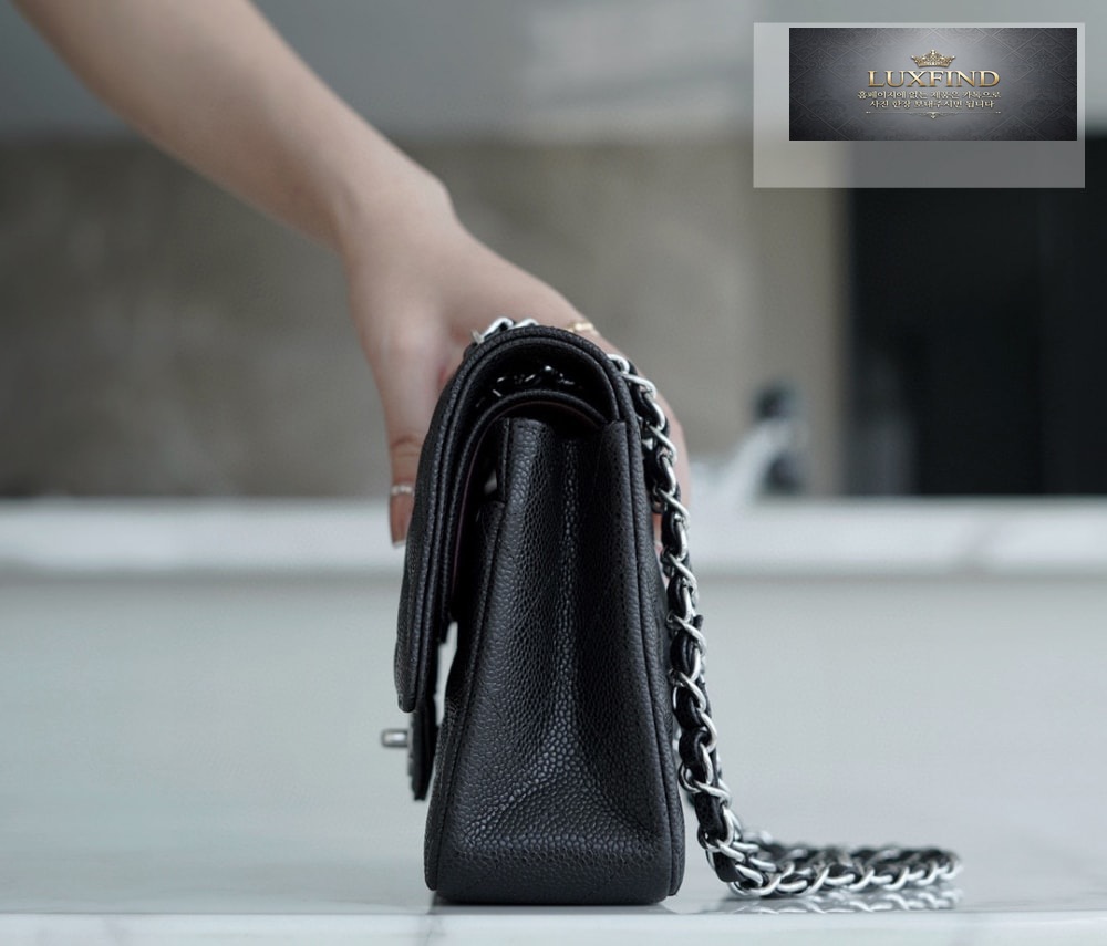 Chanel Classic Medium Caviar