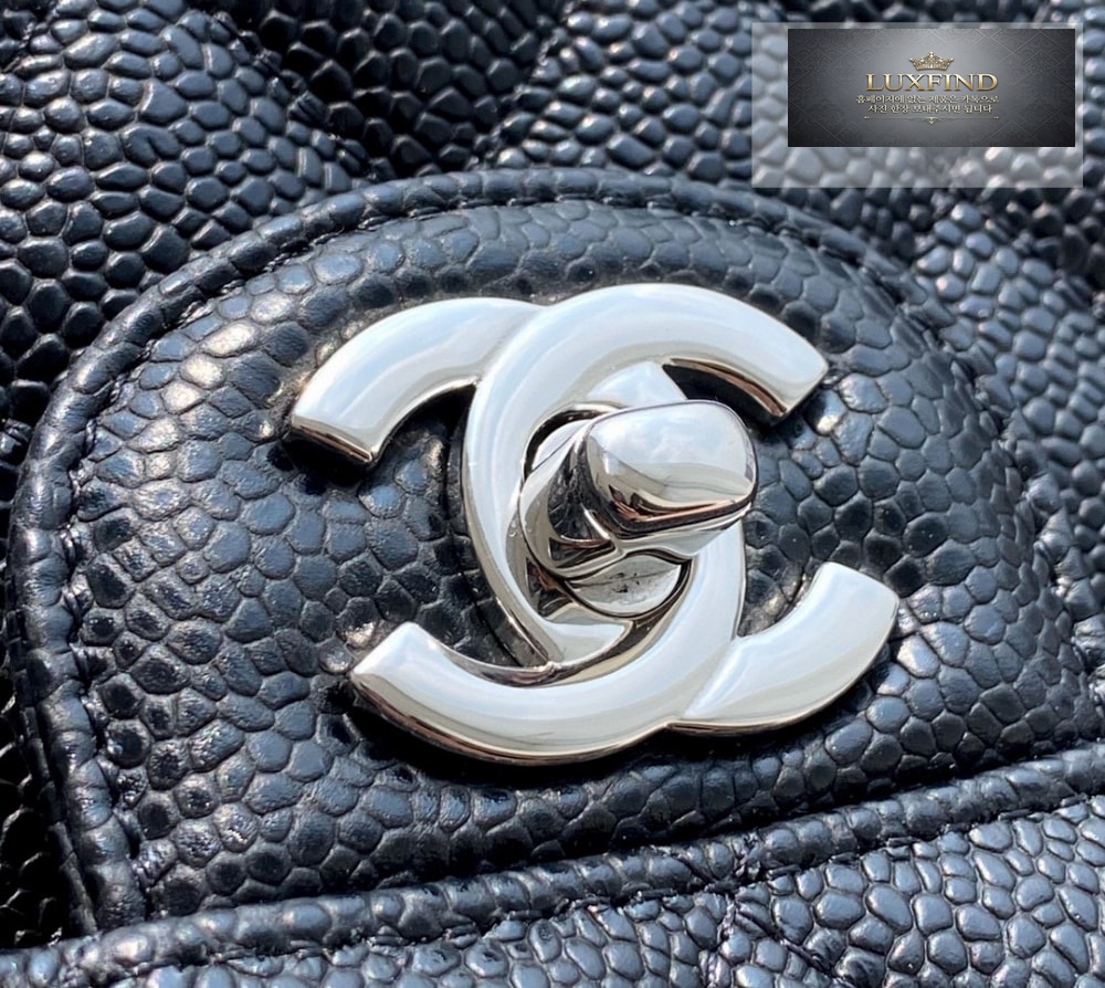 Chanel Classic Medium Caviar