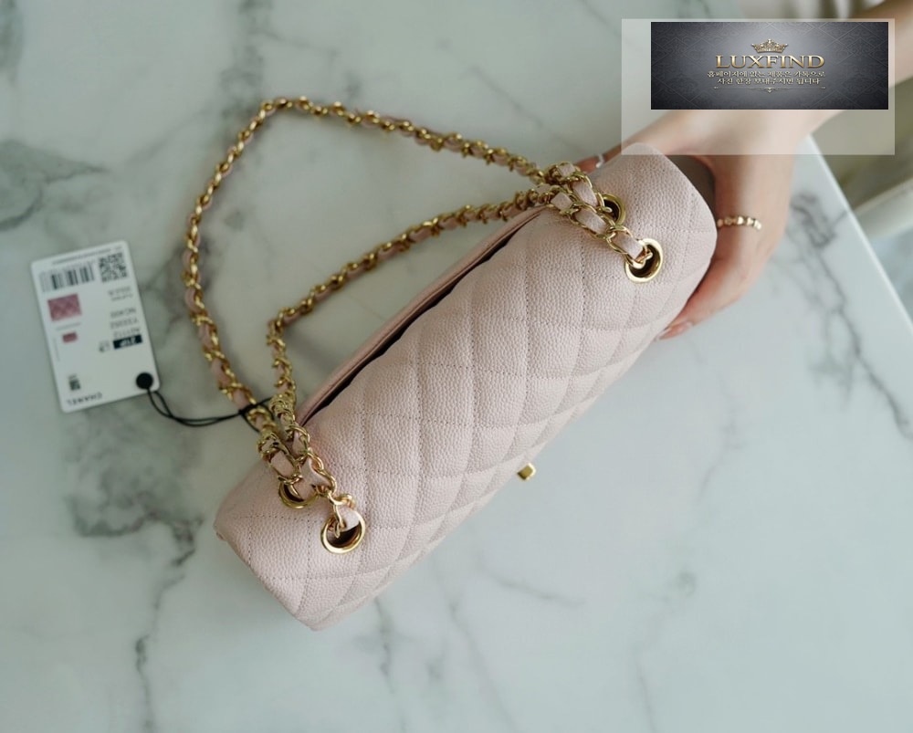 Chanel Classic Medium Caviar