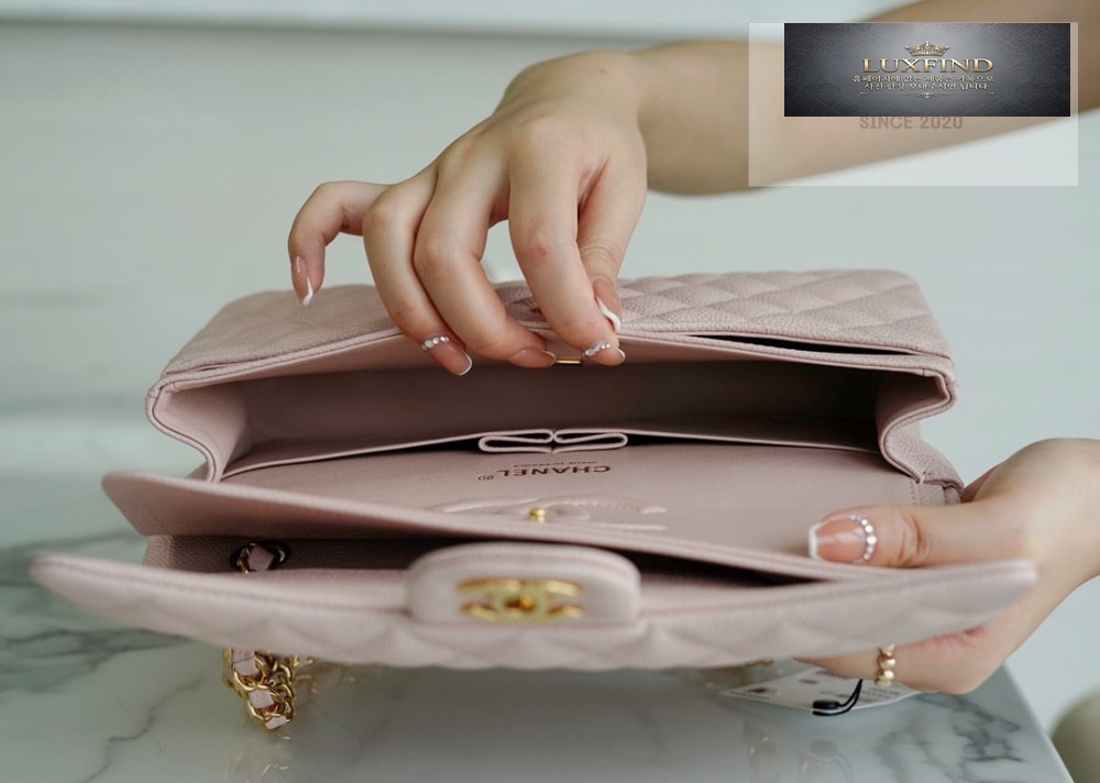 Chanel Classic Medium Caviar