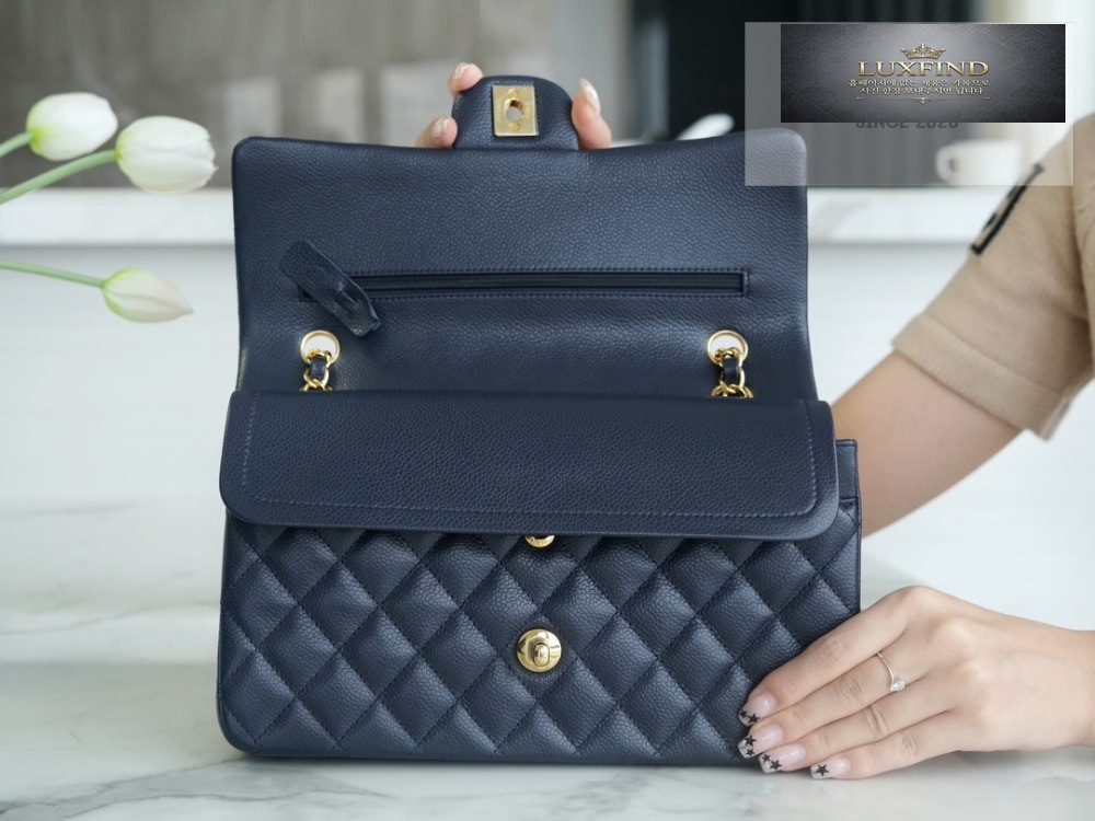Chanel Classic Medium Caviar