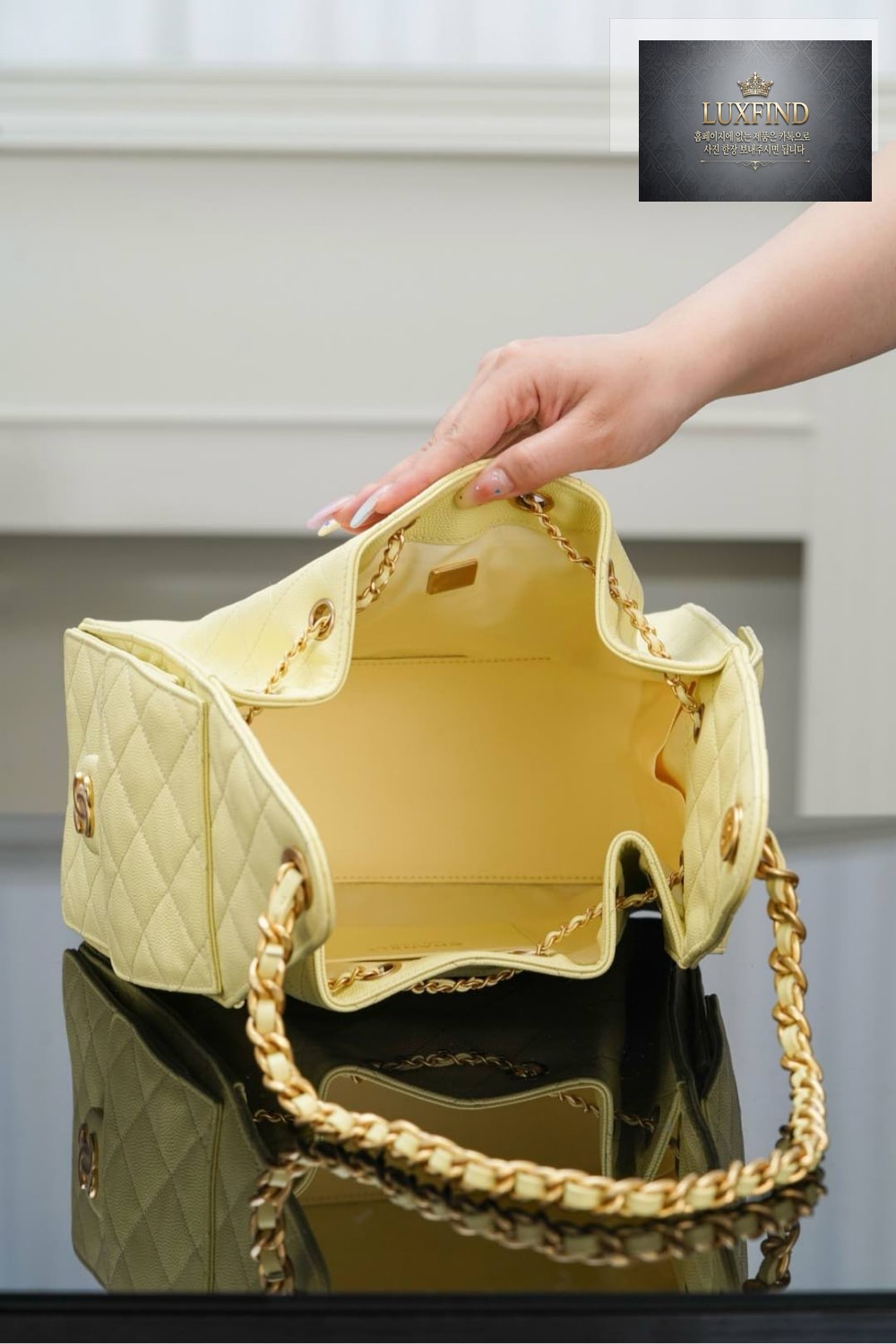 Chanel 25 Hobo Small