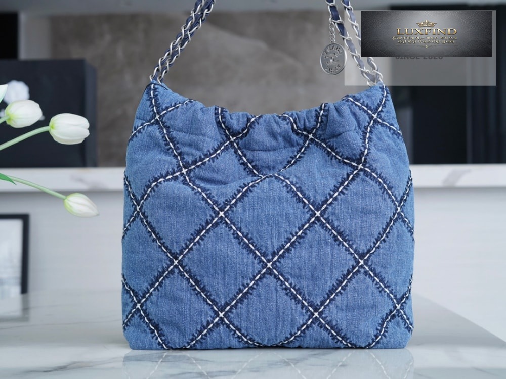 Chanel 22 Small Stitch Denim