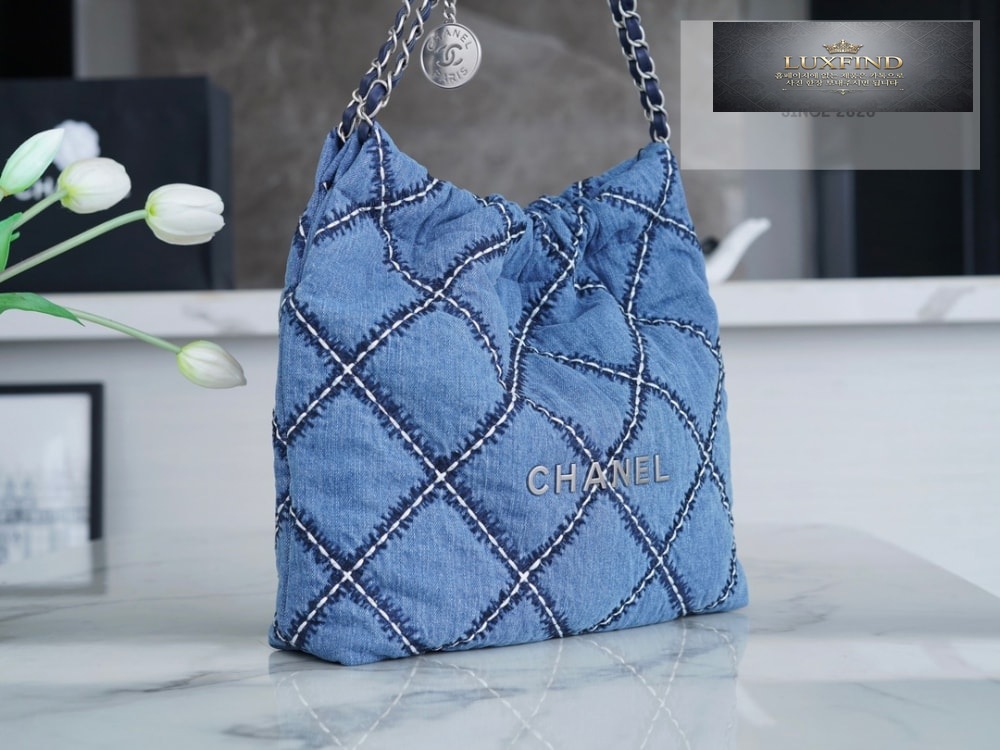 Chanel 22 Small Stitch Denim