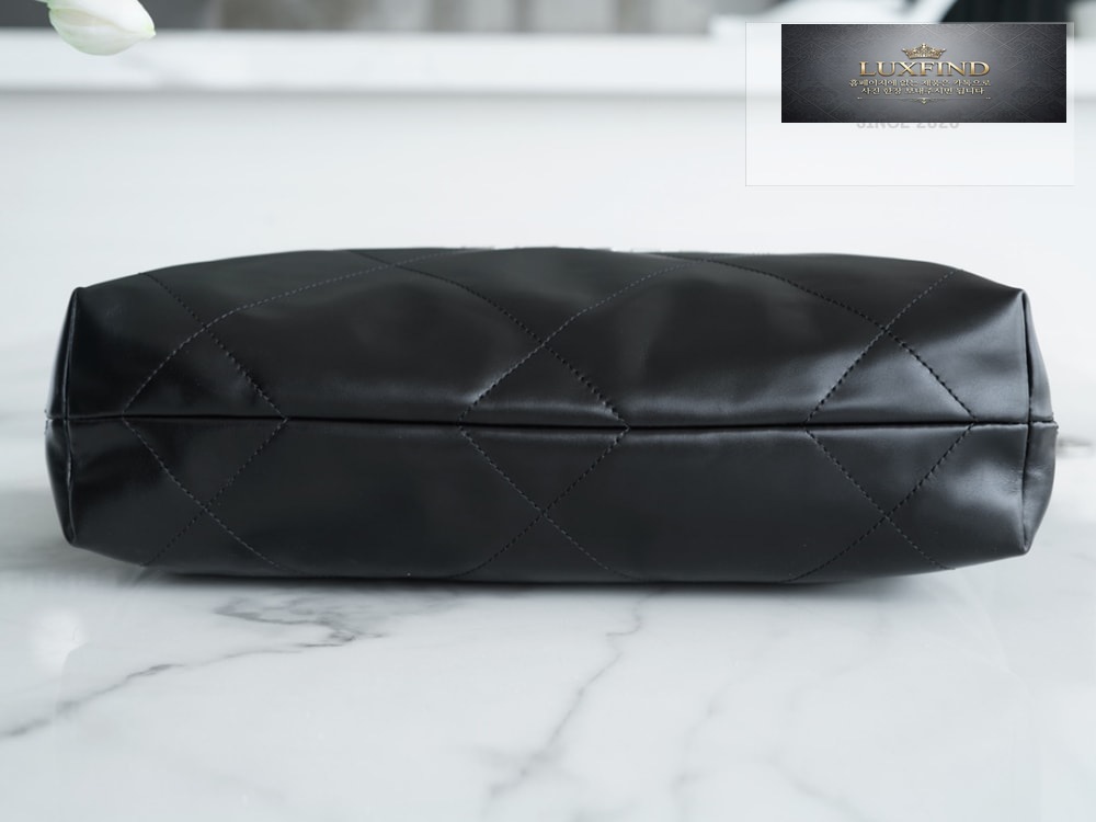 Chanel 22 Small