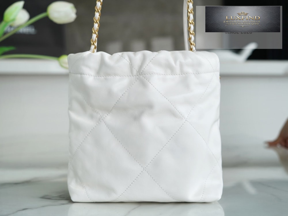 Chanel 22 Mini