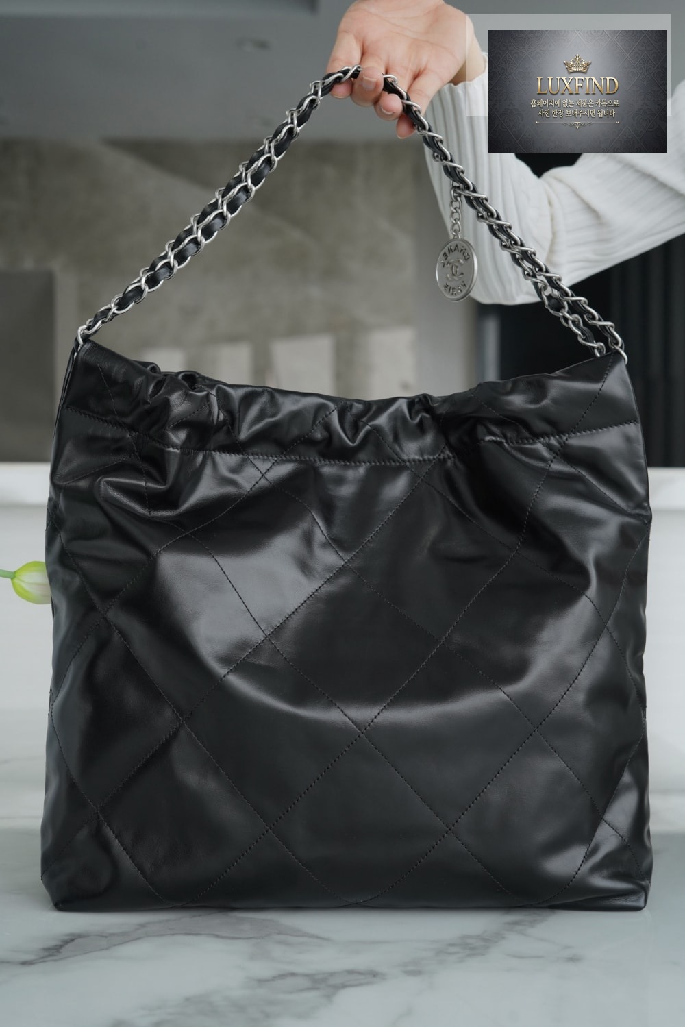 Chanel 22 Medium
