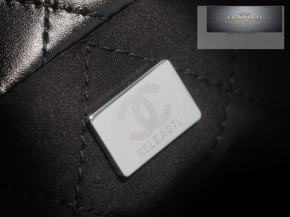 Chanel 22 Medium