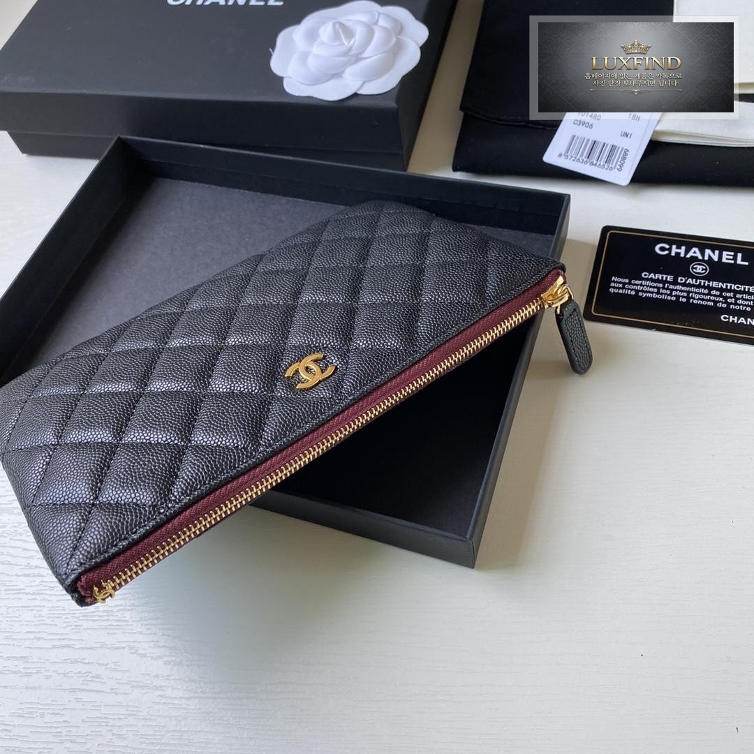 Chanel AP1071