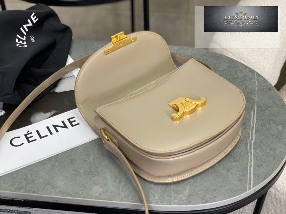 Celine Besace Clea Calfskin