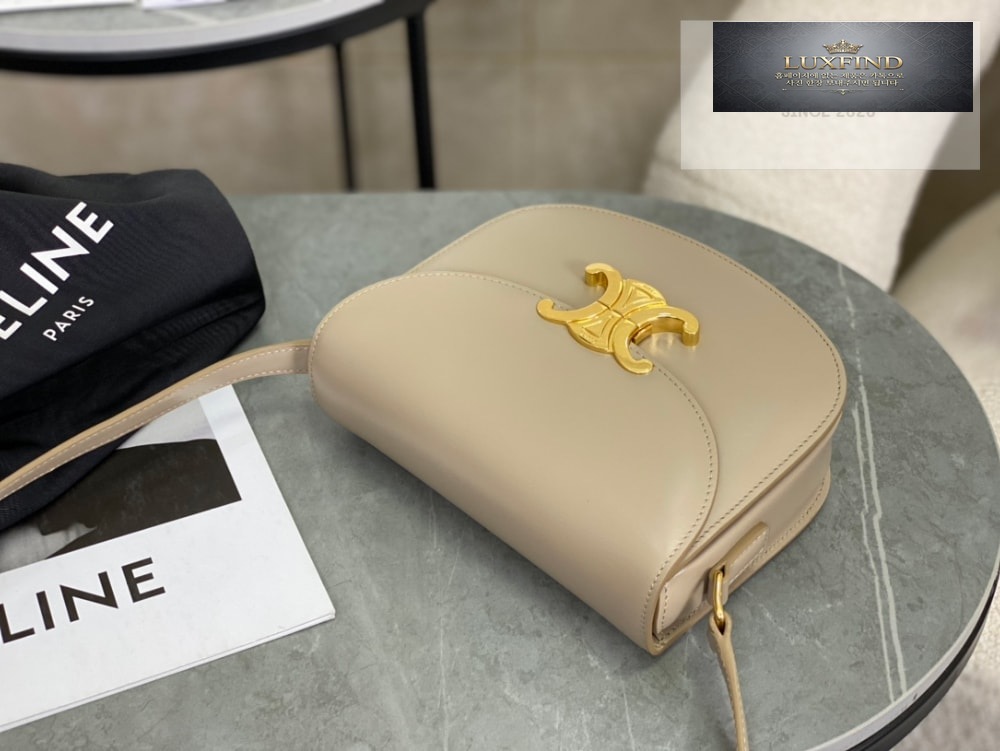 Celine Besace Clea Calfskin