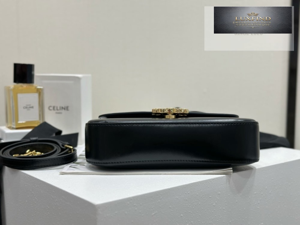 Celine Teen Lola Triomphe Shiny Calfskin