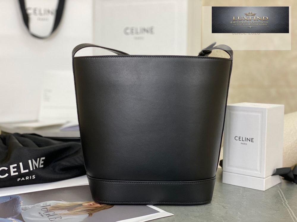 Celine Qurio Triomphe Bucket Soft Calfskin