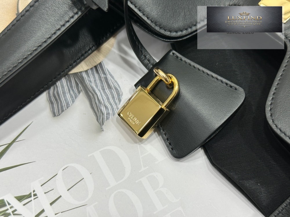 Celine Cabas 16 Soft In Smooth Calfskin