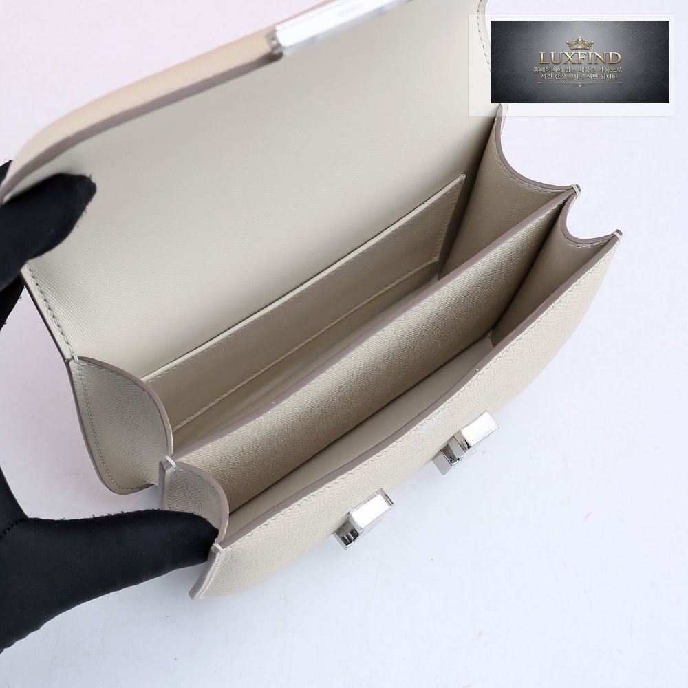 Hermes Constance 24